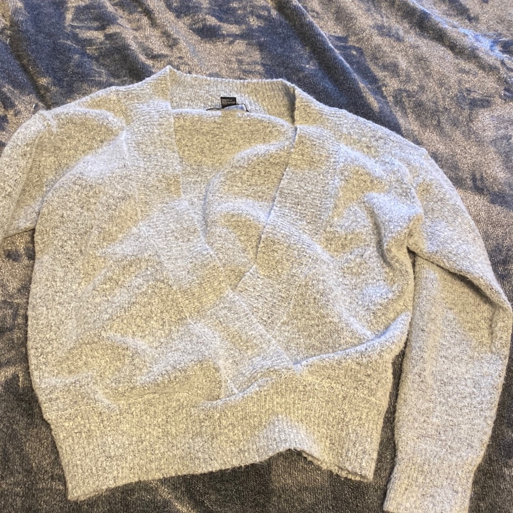 Forever 21 Sweater size S